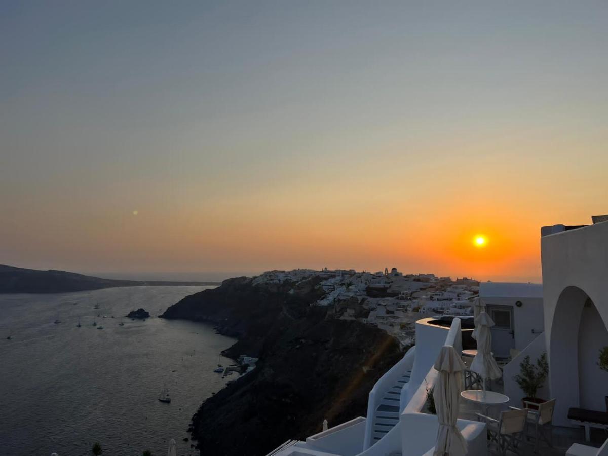 Captain John Villas Oia - Caldera & Sunset View Extérieur photo