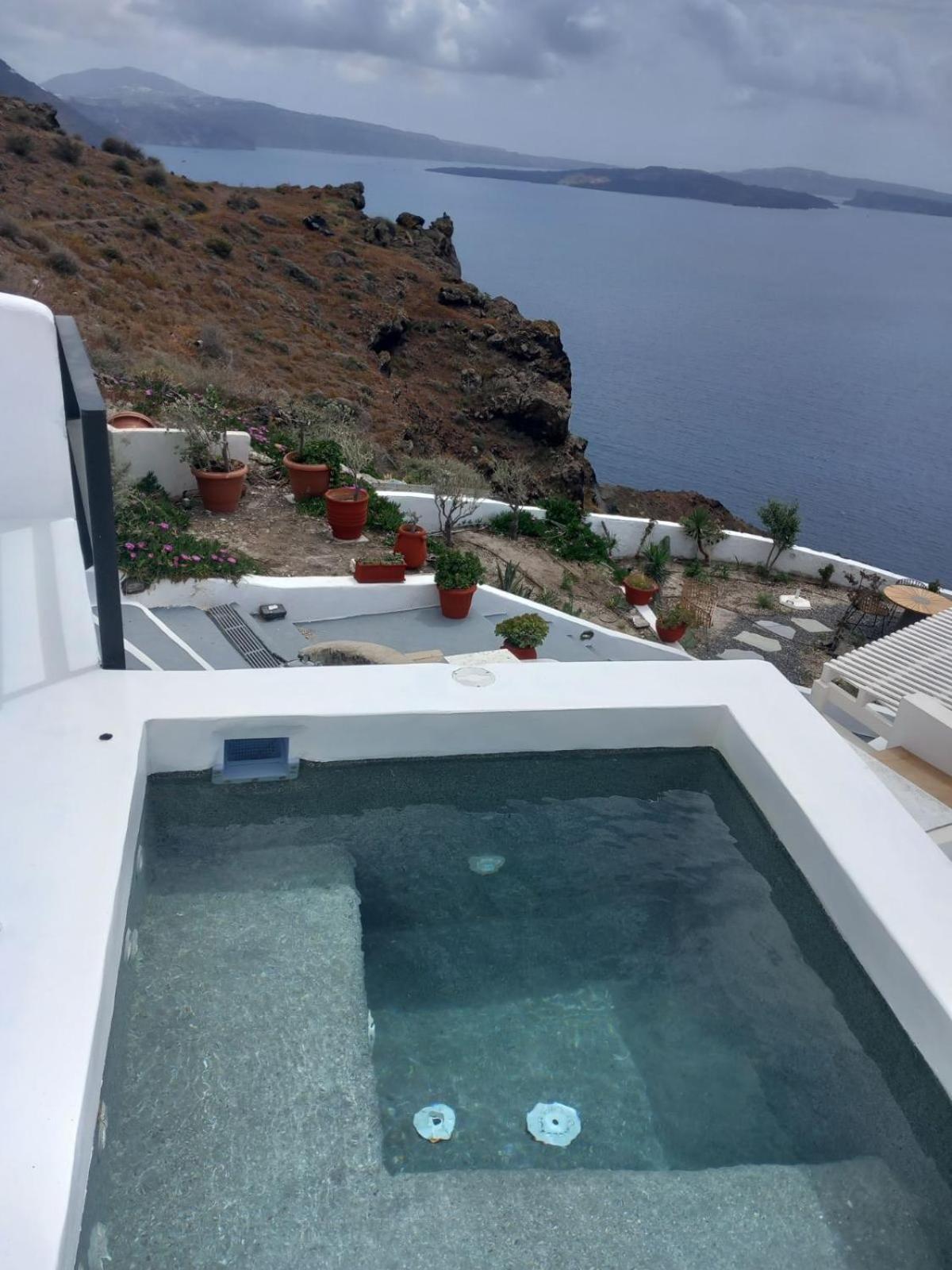 Captain John Villas Oia - Caldera & Sunset View Extérieur photo